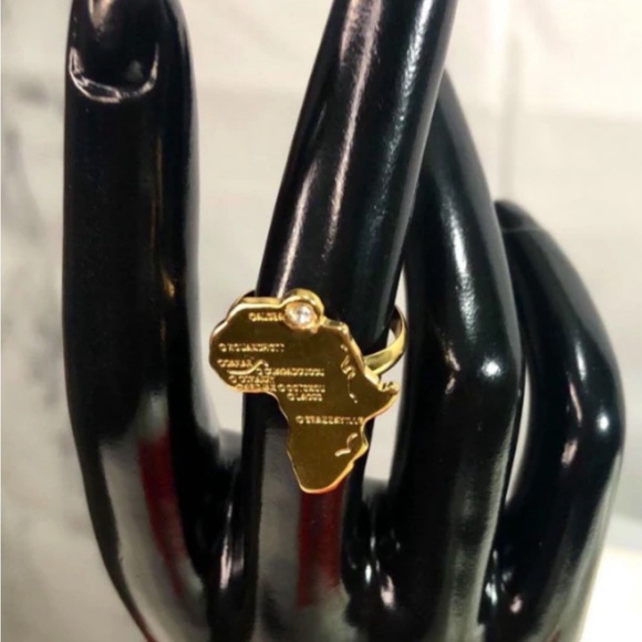 Adjustable Africa ring - Picture 1 of 2